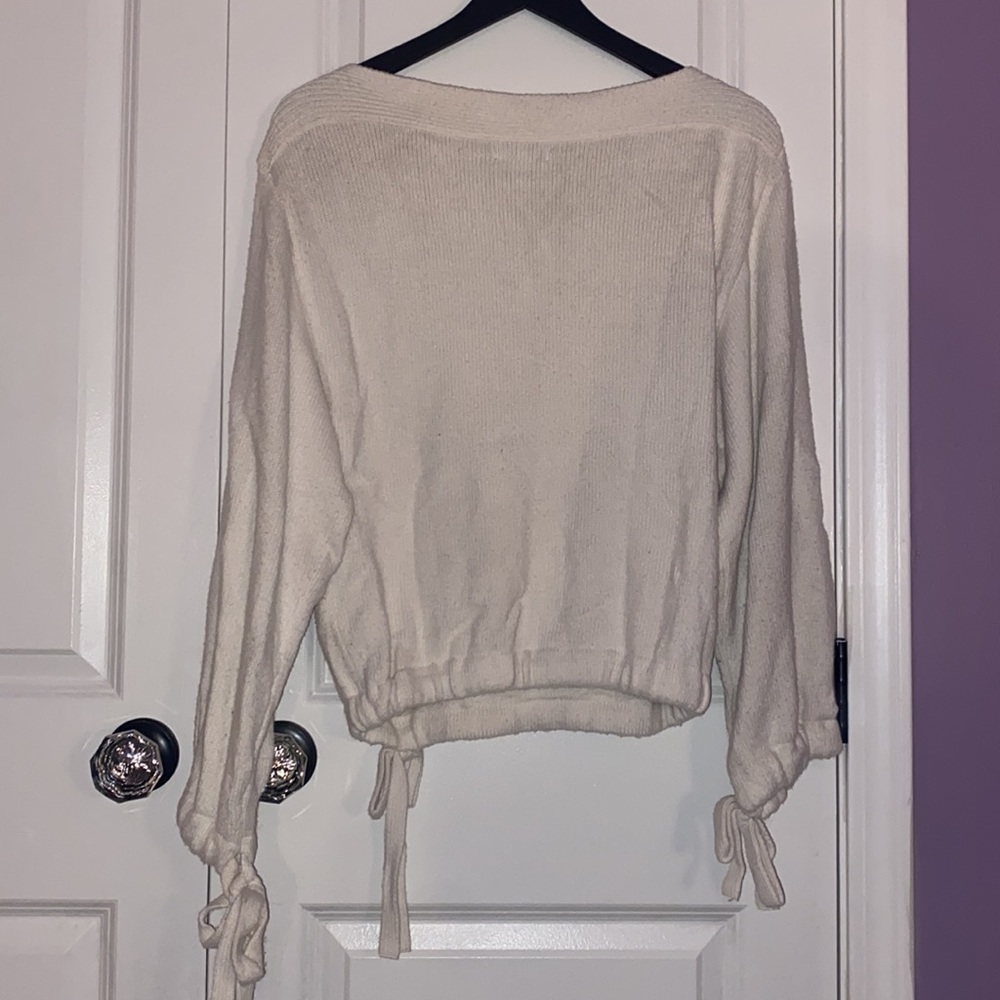 Cream sweater - Picture 2 of 2